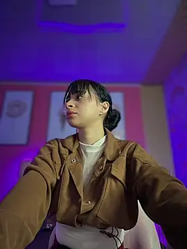 Snapshot of Sasha-18 chatting on 4, 2, 2026 Sasha-18 online show from 4, 2, 2026