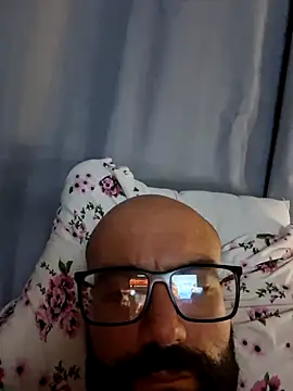 Snapshot of Robsonitj90 chatting on 20, 5, 2026 Robsonitj90 online show from 20, 5, 2026