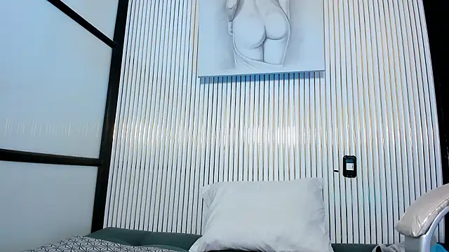 Snapshot of VenusColeman_ chatting on 17, 2, 2026 VenusColeman online show from 17, 2, 2026