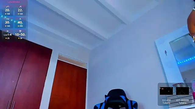 Snapshot of Salolatina chatting on 4, 6, 2026 Salolatina online show from 4, 6, 2026