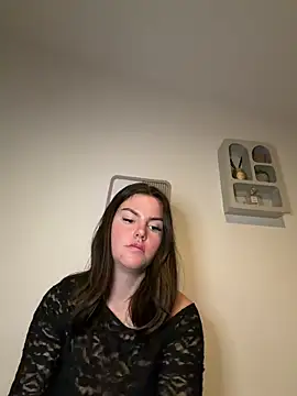 Snapshot of kiaraaaa75 chatting on 14, 2, 2026 kiaraaaa75 online show from 14, 2, 2026