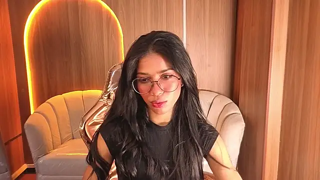 Alina b  online show from 8, 4, 2026