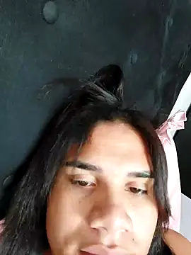 lavinyaalencar22 online show from 1, 5, 2026