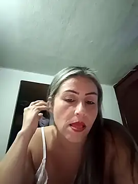 Snapshot of maynor_1998 chatting on 1, 3, 2026 maynor 1998 online show from 1, 3, 2026