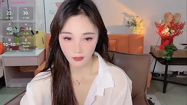 Lisa-295188 online show from 6, 2, 2026