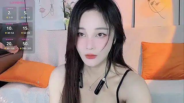 Lisa-295188 online show from 30, 3, 2026