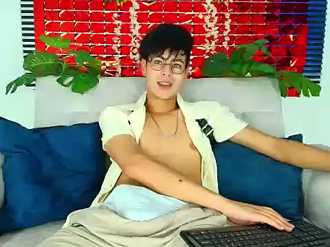 Snapshot of ThiiagoSaeenz chatting on 15, 2, 2026 ThiiagoSaeenz online show from 15, 2, 2026