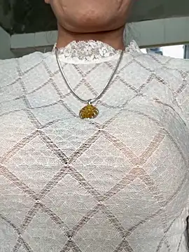 Snapshot of YANINA120 chatting on 17, 2, 2026 YANINA120 online show from 17, 2, 2026