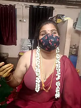 Snapshot of Madhusri_Tamil_Telugu chatting on 17, 4, 2026 Madhusri Tamil Telugu online show from 17, 4, 2026