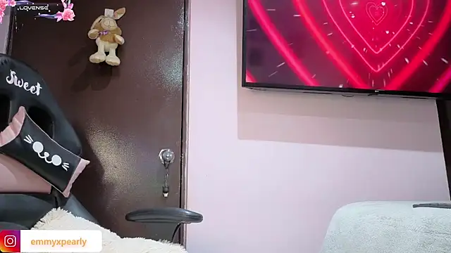 emyxpearly online show from 2, 3, 2026