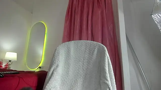 Snapshot of luna_velveth chatting on 5, 2, 2026 luna velveth online show from 5, 2, 2026