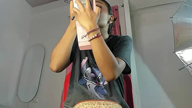 Snapshot of luna_velveth chatting on 28, 2, 2026 luna velveth online show from 28, 2, 2026