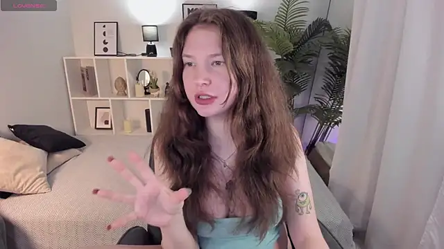 Luna Tide online show from 30, 4, 2026
