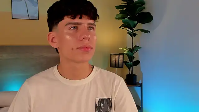 Angel eros  online show from 12, 2, 2026