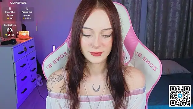 Snapshot of amyfallinlove chatting on 17, 2, 2026 amyfallinlove online show from 17, 2, 2026