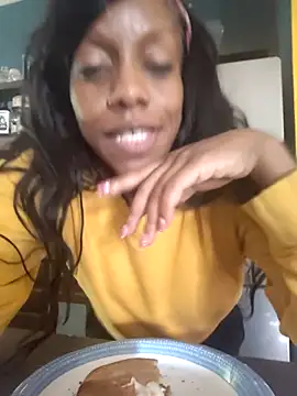 Snapshot of NatalieGainer_goodies chatting on 5, 5, 2026 NatalieGainer goodies online show from 5, 5, 2026