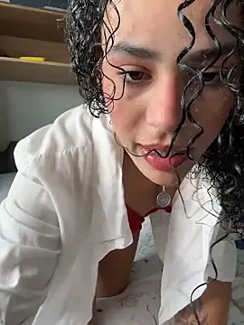 Snapshot of SirenStell0 chatting on 7, 4, 2026 SirenStell0 online show from 7, 4, 2026