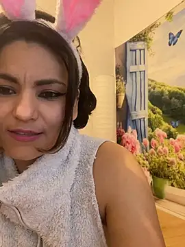 eva luz online show from 4, 4, 2026