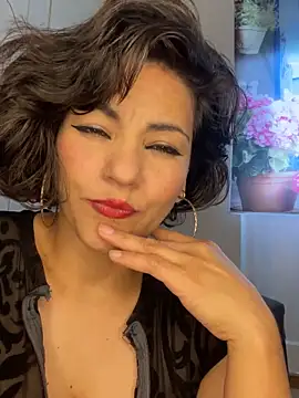eva luz online show from 3, 6, 2026