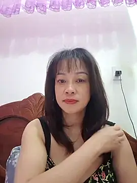 Baby-sweettits69 online show from 5, 7, 2026