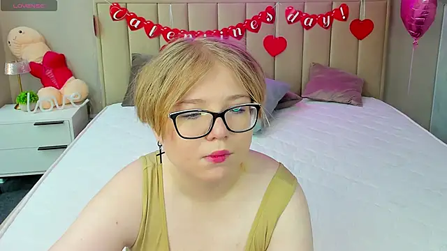 Lauraaa Smith online show from 19, 2, 2026