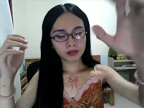 Snapshot of devine_goddess chatting on 21, 7, 2026 devine goddess online show from 21, 7, 2026