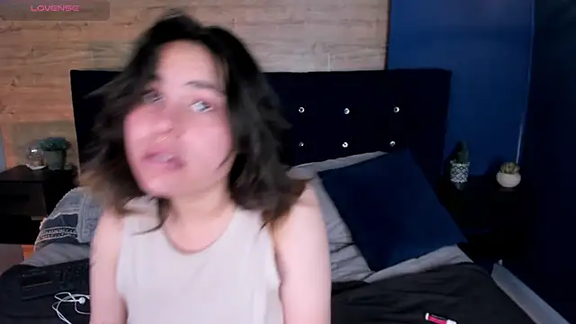 Kennya Rodriguez online show from 5, 3, 2025