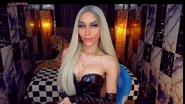 SeductiveSamanthaTS online show from 10, 7, 2026