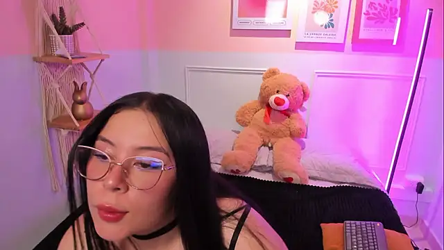 Dafne Grace online show from 7, 2, 2026