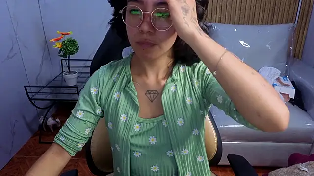 Lynn turner online show from 3, 2, 2026