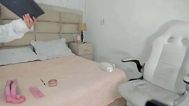 GemmaBrown online show from 21, 2, 2026