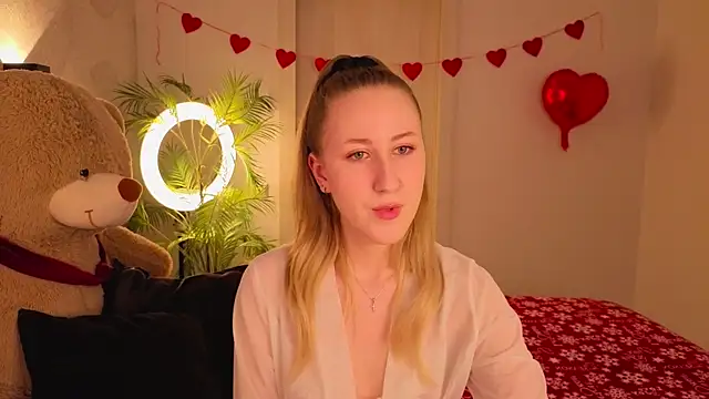 Snapshot of CassieReborn chatting on 24, 2, 2026 CassieReborn online show from 24, 2, 2026