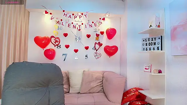 Snapshot of Luna_Millers chatting on 19, 2, 2026 Luna Millers online show from 19, 2, 2026