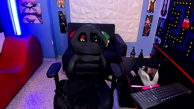 Snapshot of Red_Deevil chatting on 4, 3, 2026 Red Deevil online show from 4, 3, 2026