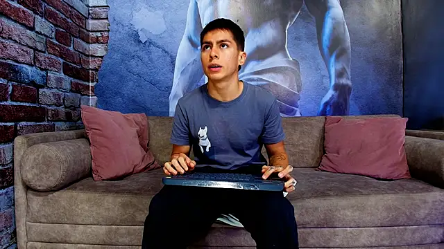 Snapshot of Aron_pulse chatting on 23, 2, 2026 Aron pulse online show from 23, 2, 2026