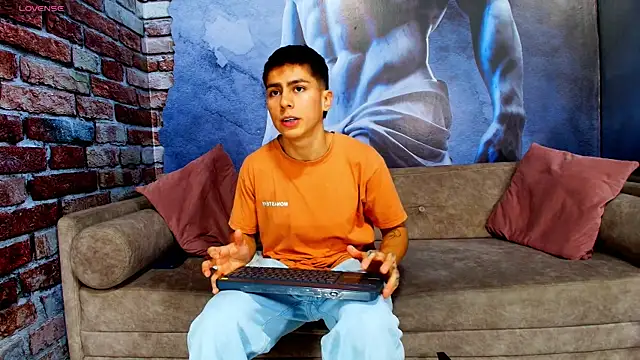 Aron pulse online show from 5, 3, 2026