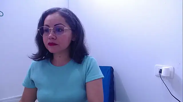 Snapshot of playfullpaulina chatting on 4, 2, 2026 playfullpaulina online show from 4, 2, 2026