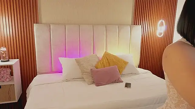 SofiaCortes4 online show from 23, 6, 2026