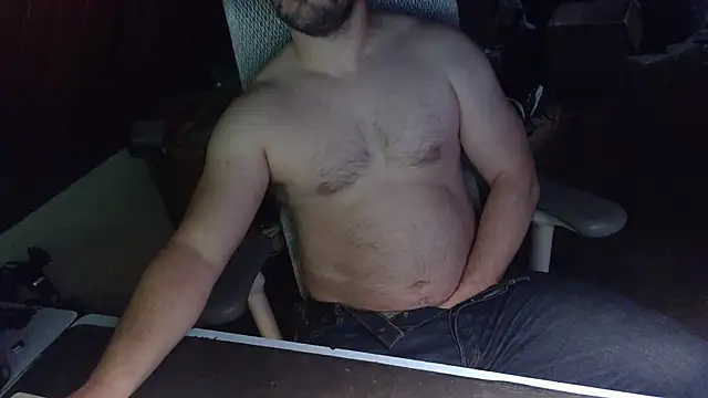 under the desk40 online show from 23, 4, 2026