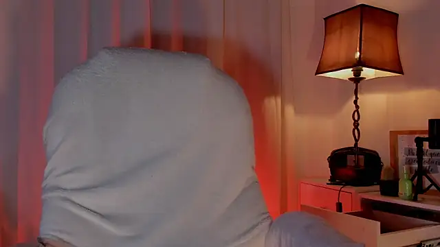 Snapshot of Victoria-swan chatting on 26, 2, 2026 Victoria-swan online show from 26, 2, 2026