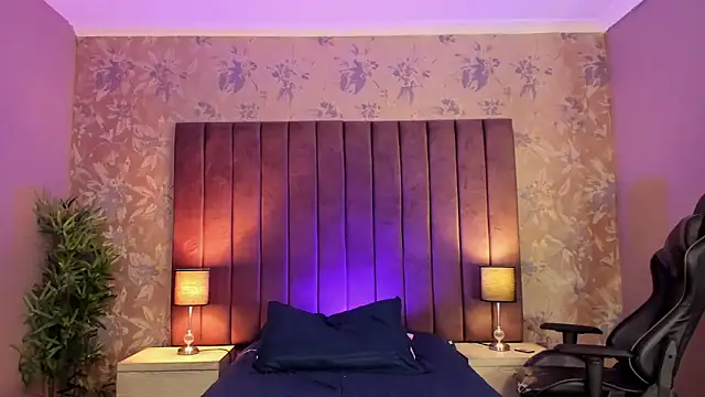 sophiegriffin online show from 4, 4, 2026