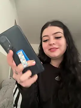 lolaaculaa online show from 16, 5, 2026