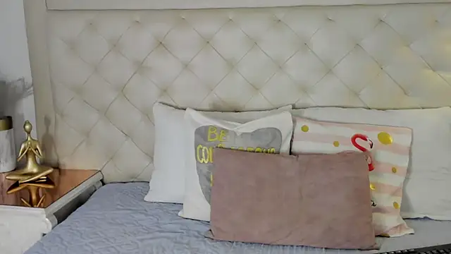 Snapshot of sweets_one chatting on 28, 2, 2026 sweets one online show from 28, 2, 2026