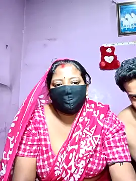 Fetish-Couple2 online show from 28, 2, 2026