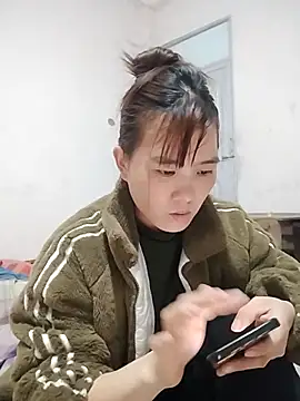 Snapshot of Queen-love45 chatting on 5, 2, 2026 Queen-love45 online show from 5, 2, 2026