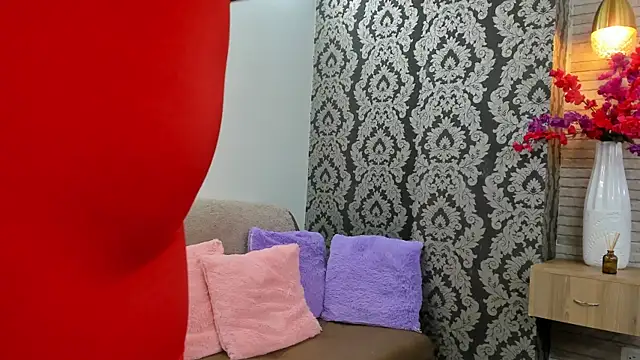 Snapshot of Charlotte-Wright chatting on 8, 2, 2026 Charlotte-Wright online show from 8, 2, 2026