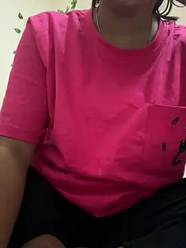 kavyababy00 online show from 14, 4, 2026