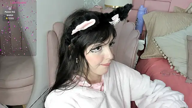 Snapshot of dolly_kitter chatting on 26, 2, 2026 dolly kitter online show from 26, 2, 2026