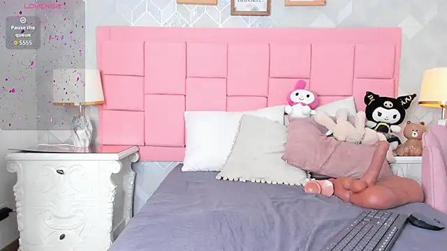 dolly kitter online show from 9, 4, 2026