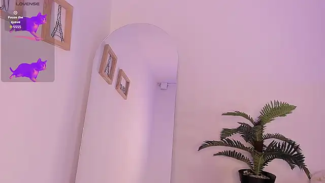 im tiffany  online show from 6, 2, 2026